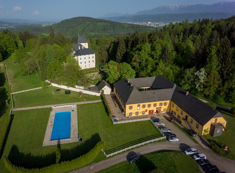 Hotel Gut Drasing à Krumpendorf Extérieur photo