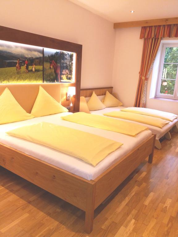 Hotel Gut Drasing à Krumpendorf Extérieur photo