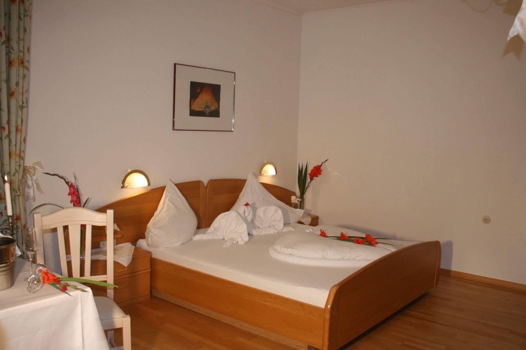 Hotel Gut Drasing à Krumpendorf Extérieur photo