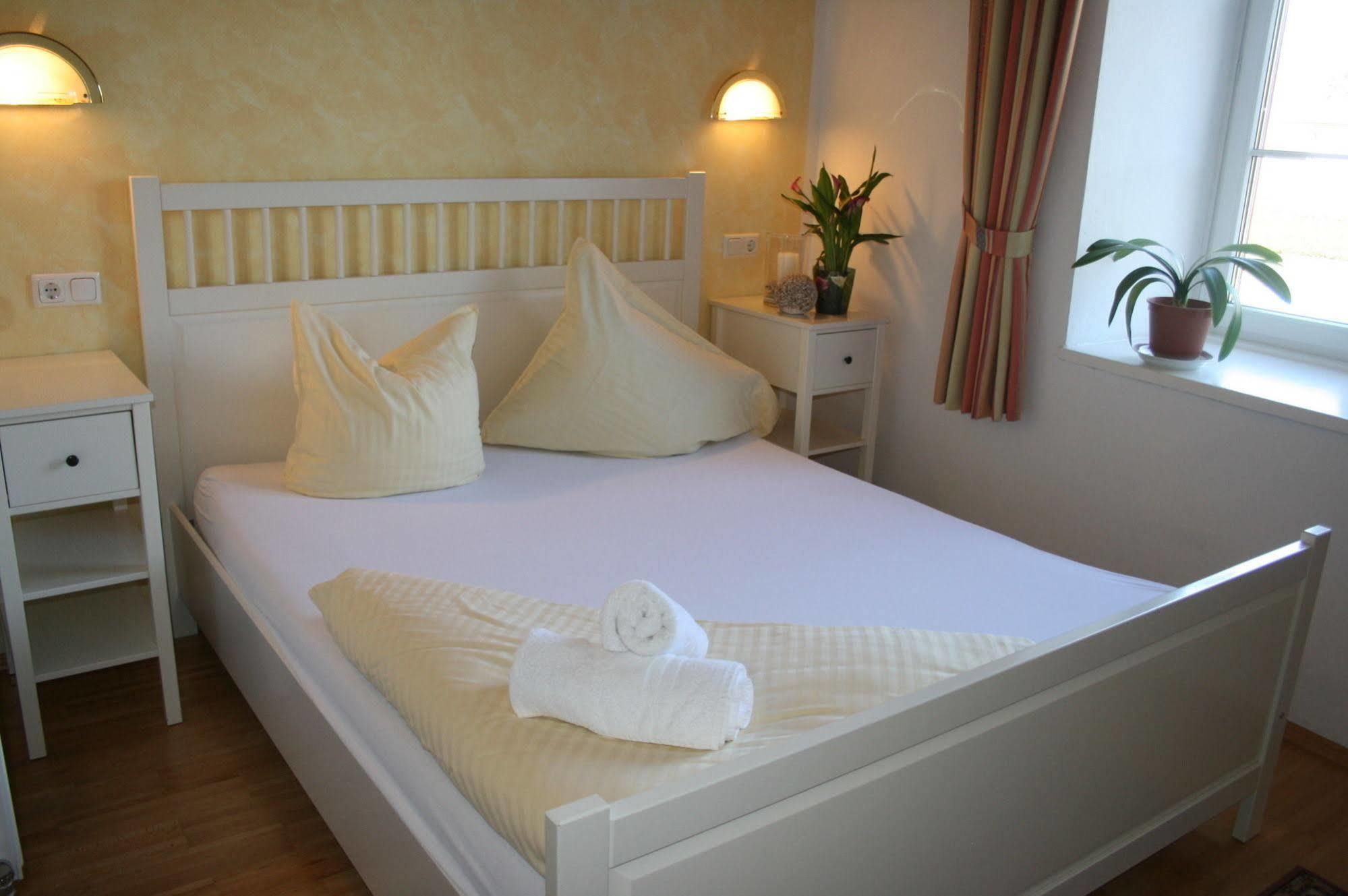 Hotel Gut Drasing à Krumpendorf Extérieur photo